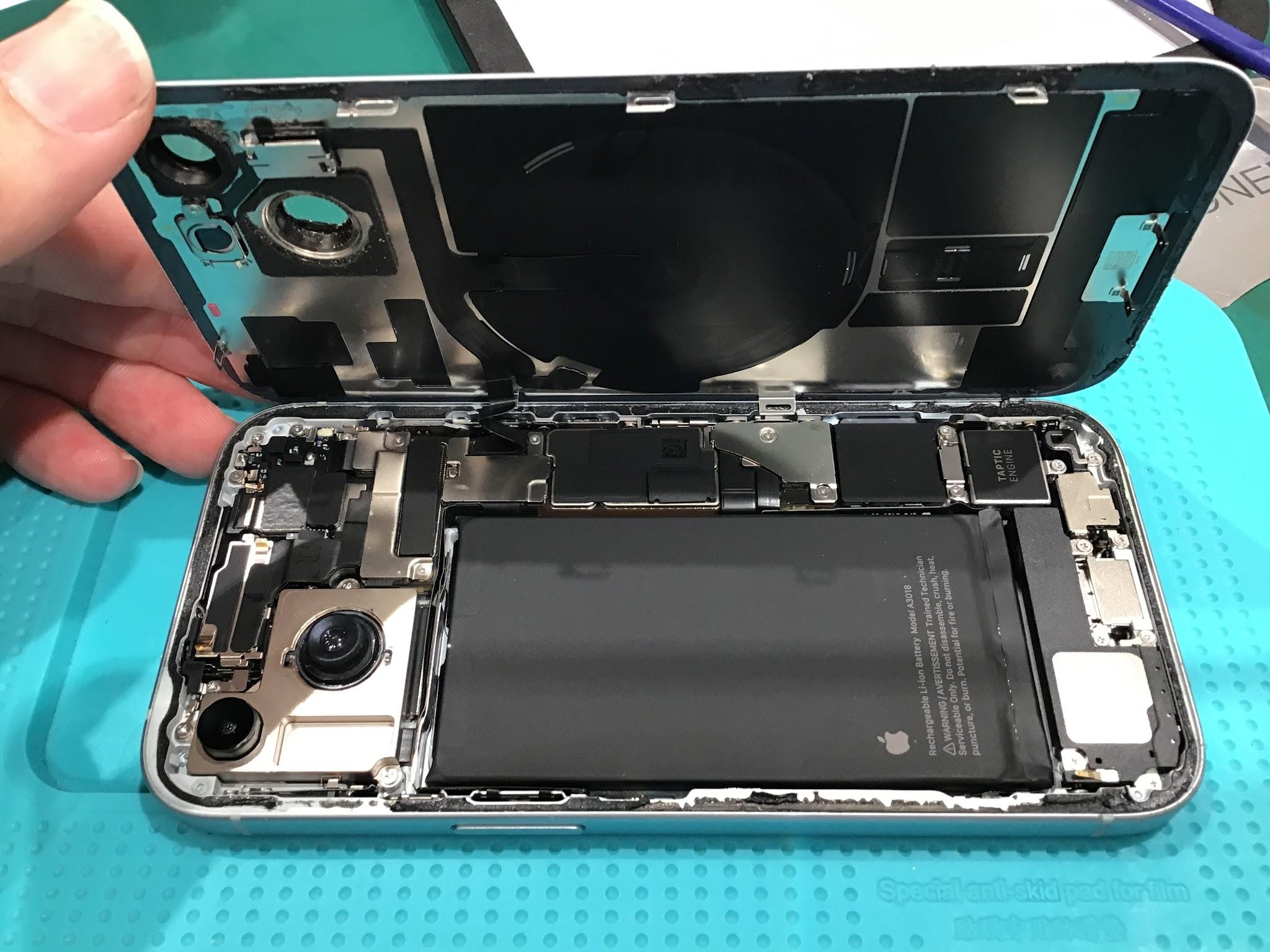 iPhone15のカメラガラス交換を承りました！【スマホ修理工房海老名ビナウォーク店】